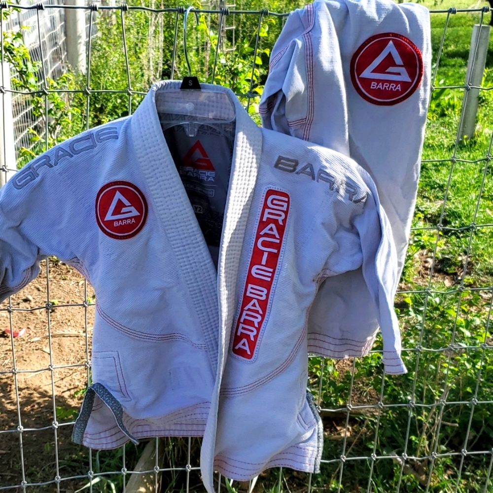 Gracie Barra Y2 gi